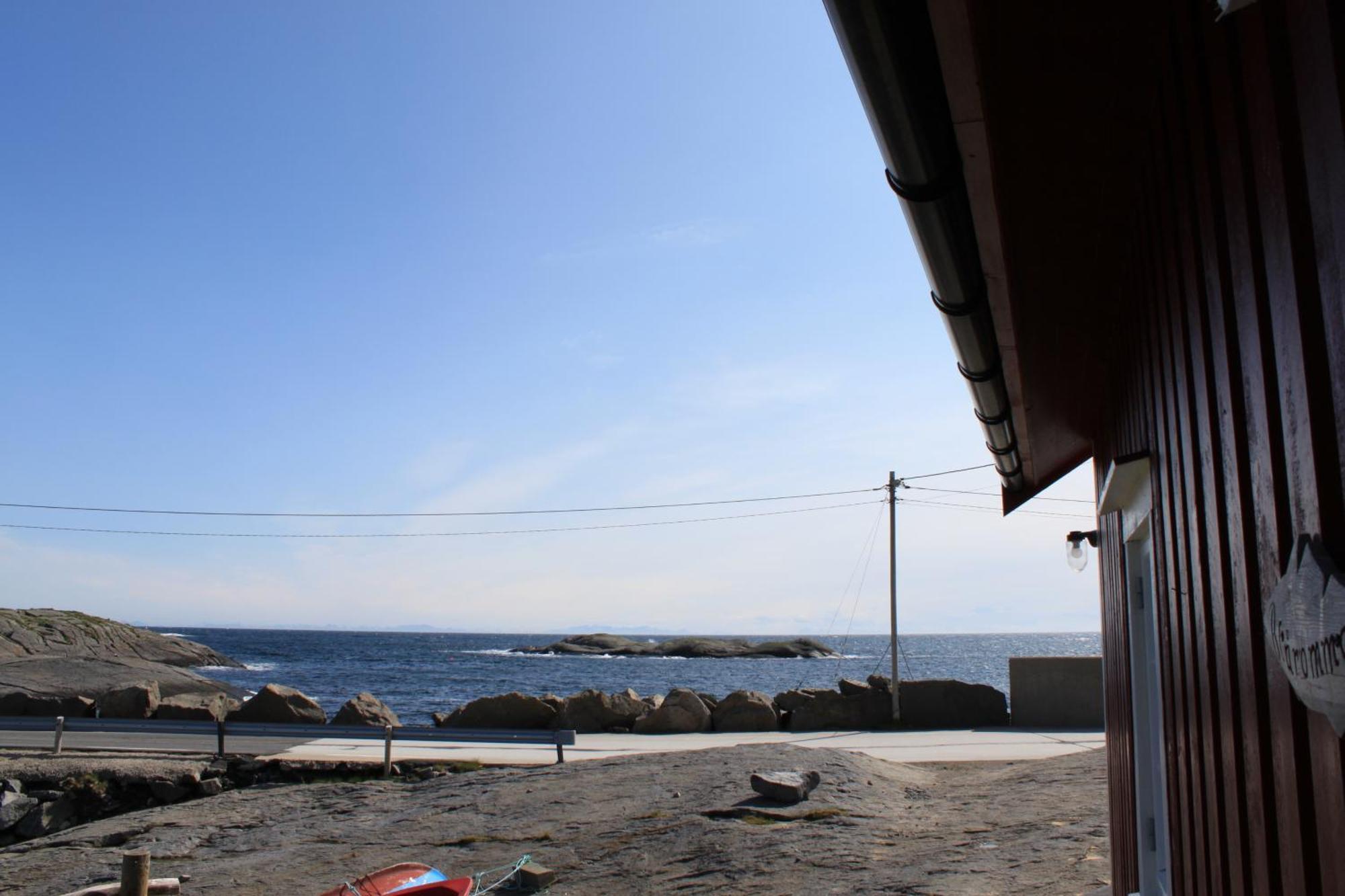 Toppoy Rorbuer Reine Buitenkant foto